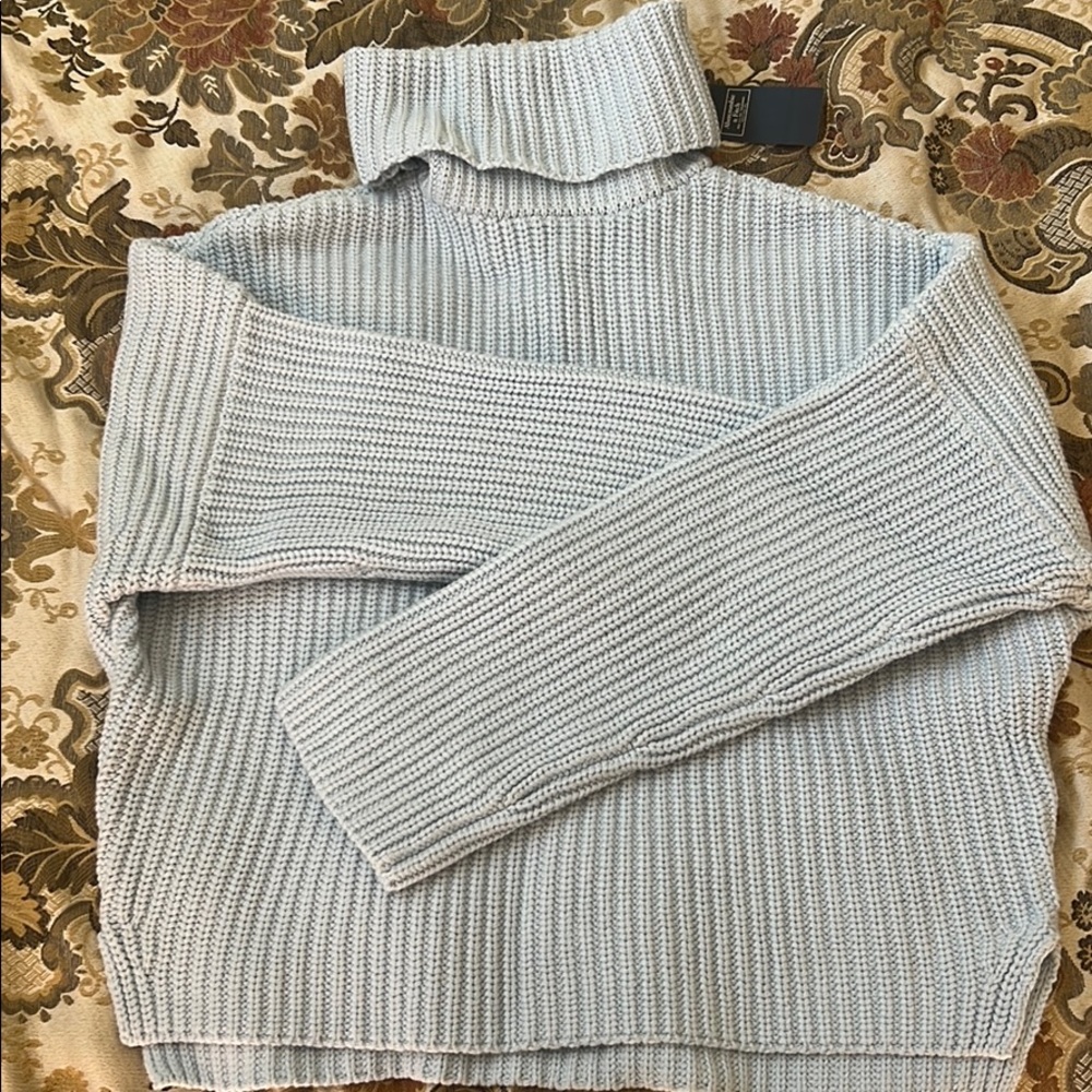 Abercrombie & Fitch light blue turtleneck
